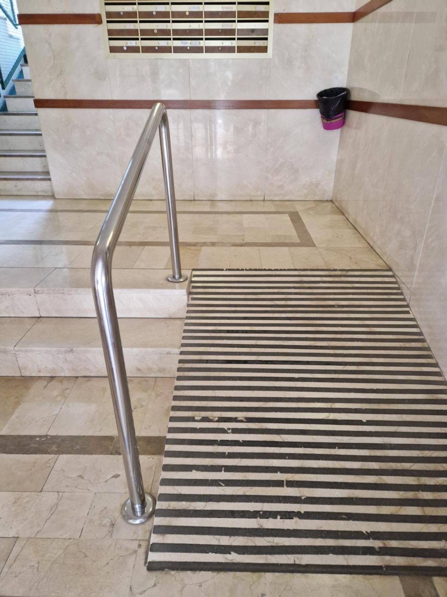 Апартаменты Piso 110M² En El Palo Con Parking Cerca De La Playa Малага Экстерьер фото