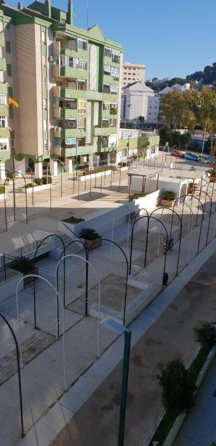 Апартаменты Piso 110M² En El Palo Con Parking Cerca De La Playa Малага Экстерьер фото